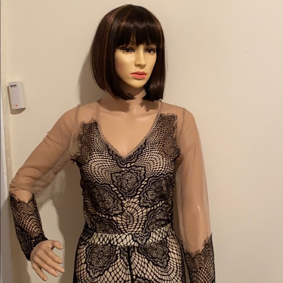 Lace/mesh dress - Picture 10 of 16